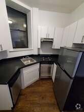 Building Photo - 228 E 89th St