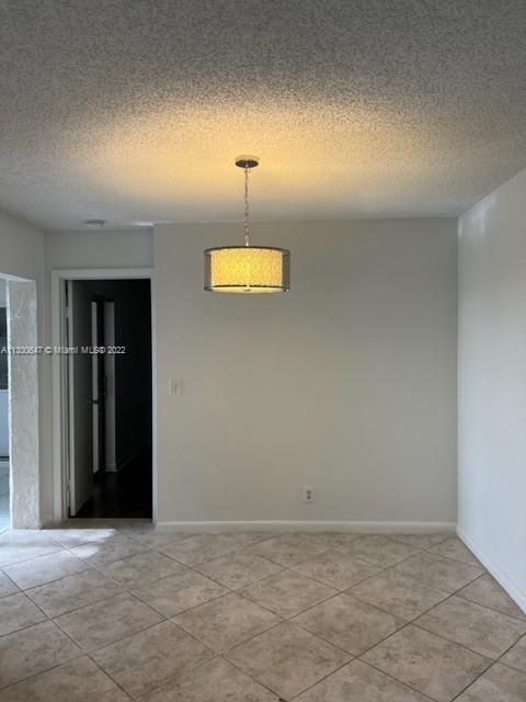 Building Photo - 3811 Cocoplum Cir
