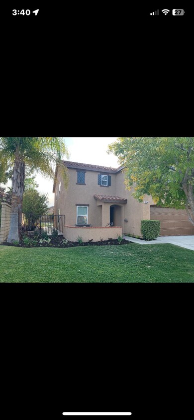 Front yard - 28244 Springvale Ln