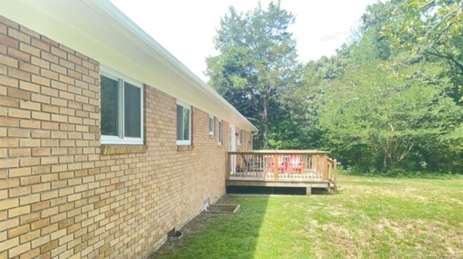 Building Photo - 107 Chestnut Dr