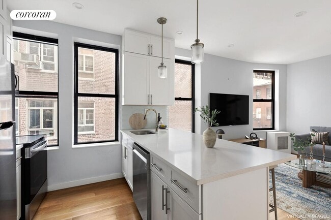 Building Photo - 11 1/2 W 84th St