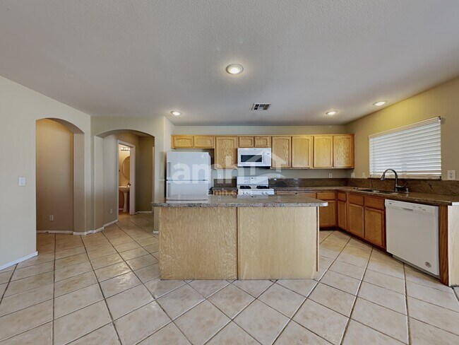 Building Photo - 9307 Bondeno St