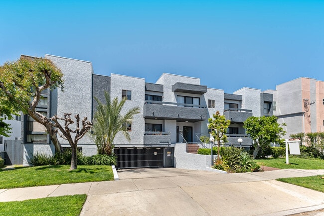 Building Photo - 4727 Kester Ave