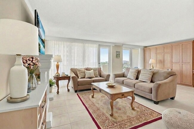 Building Photo - 3460 S Ocean Blvd