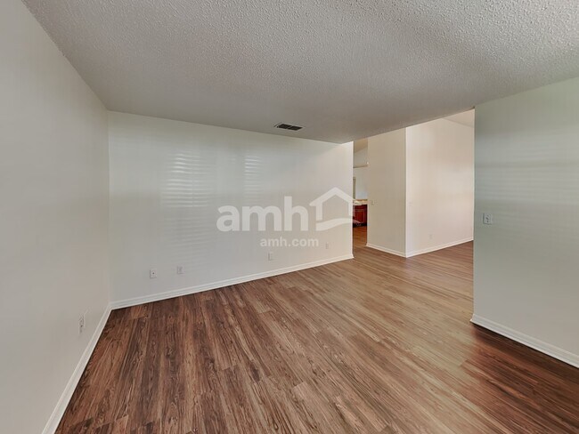 Building Photo - 1316 Winding Oaks Way