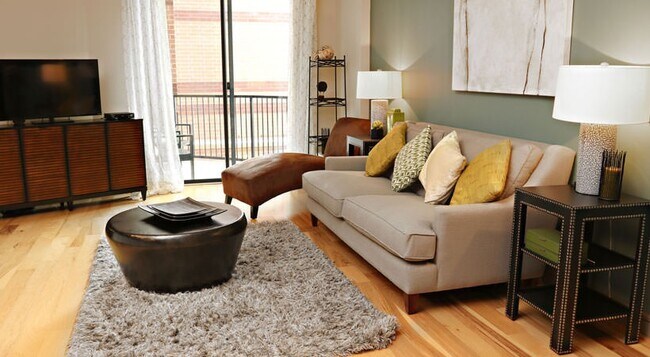 Building Photo - Nothing But Good Vibes In This 2 BR