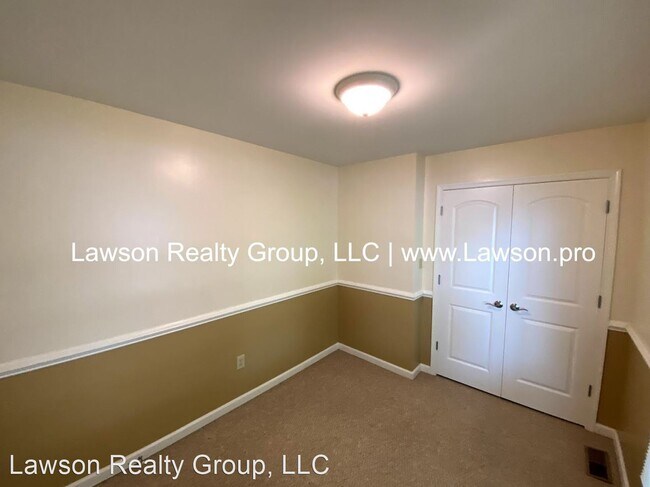 Building Photo - 3 br, 2 bath House - 706 Catawba Dr.