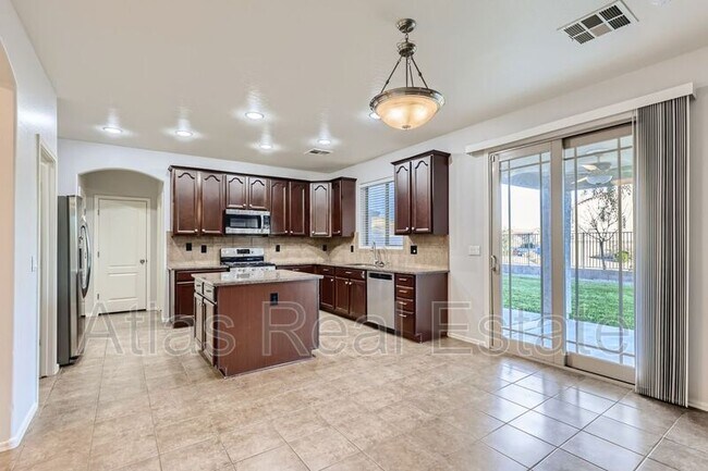 Foto del edificio - 6732 W Carson Rd