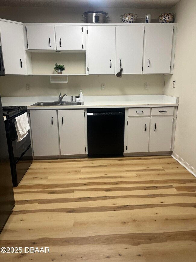 Foto del edificio - 1601 Big Tree Rd