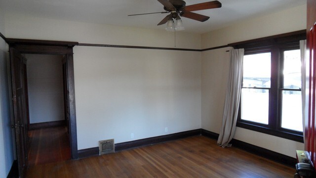 Foto del edificio - Charming craftsman home located in the hig...