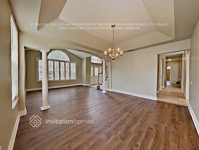 Foto del edificio - 8709 Hidden Green Ln