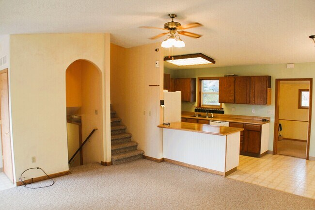 viviendo - 15160 E Robin Ln