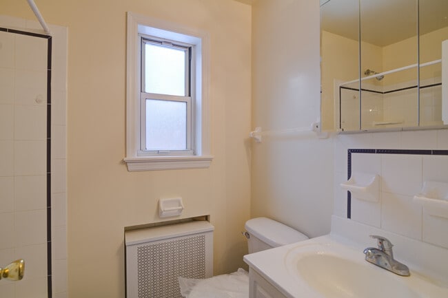 Foto del edificio - Bergen Properties