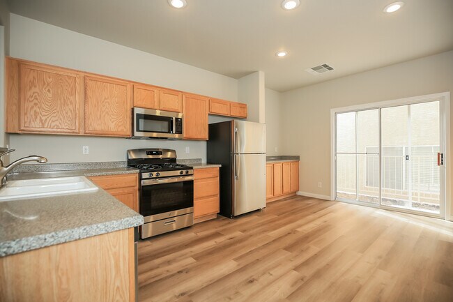 Building Photo - 9931 Mustang Creek Way