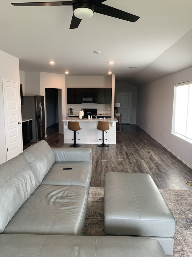 Foto del edificio - 805 NE 105th St