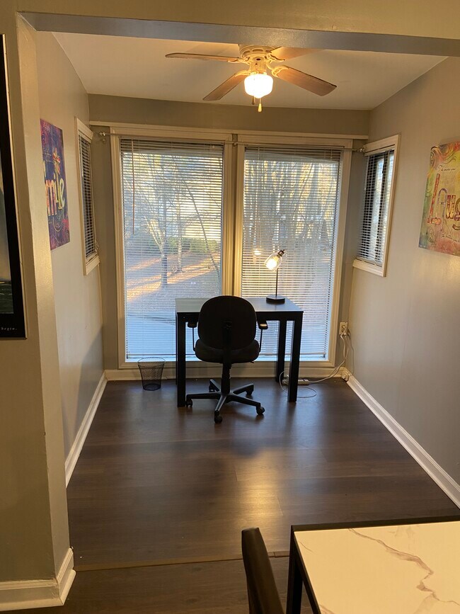 Sun room can be used as office - 6005 Wingate Way
