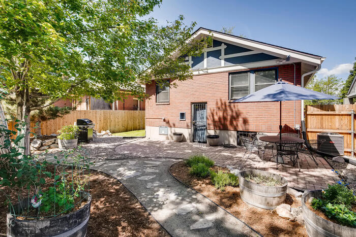 Foto principal - 510 S Lincoln St