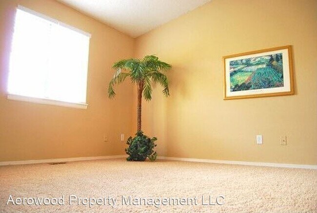 Building Photo - 3 br, 2 bath House - 14944 E. Elk Place