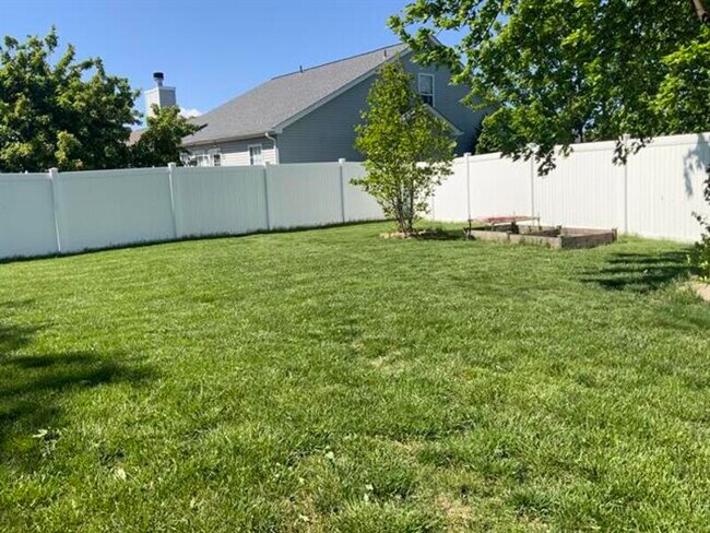 Building Photo - 620 Moorland Cir