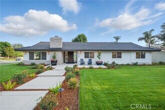 Building Photo - 830 Huerta Verde Rd