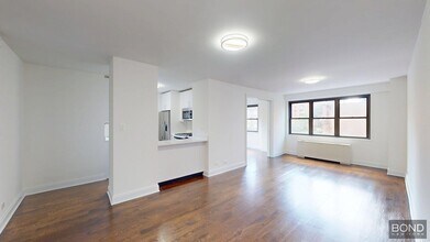 Building Photo - 145 E 16th St