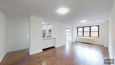 Building Photo - 145 E 16th St