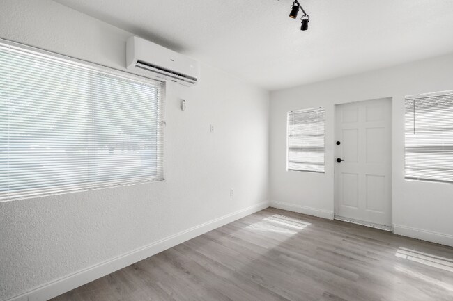 Foto del edificio - 919 16th Ave N