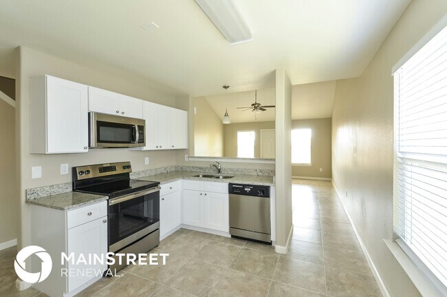 Building Photo - 8710 Afton Canyon