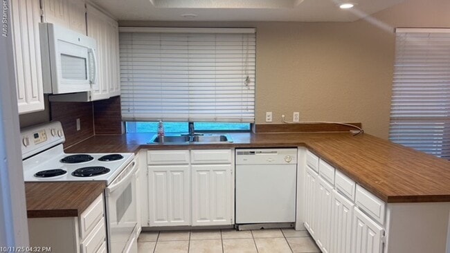 Foto del edificio - 2605 Willow Bend Ct