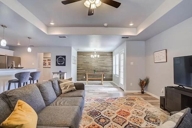 Foto del edificio - 8814 15th St