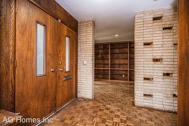 Building Photo - 3 br, 2.5 bath House - 5909 NW 72nd St