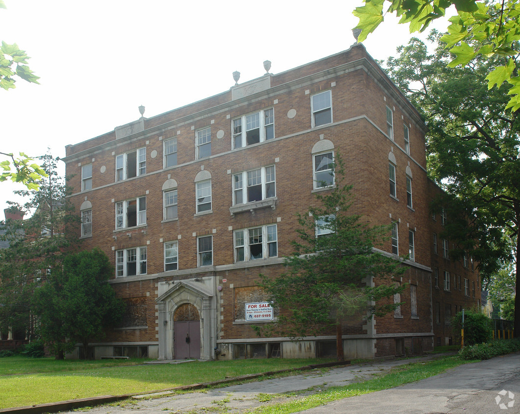 Foto principal - 664 W Onondaga St