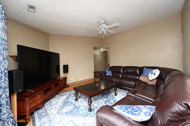 Building Photo - 340 Woodridge Cir