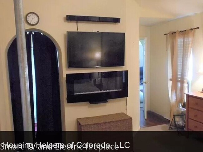 Building Photo - 3 br, 3 bath House - 3199 Billington Dr.