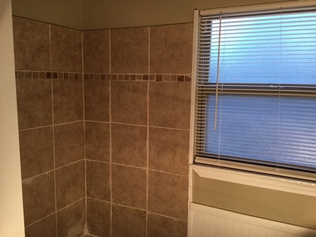 Foto del edificio - 314 Readwell Dr