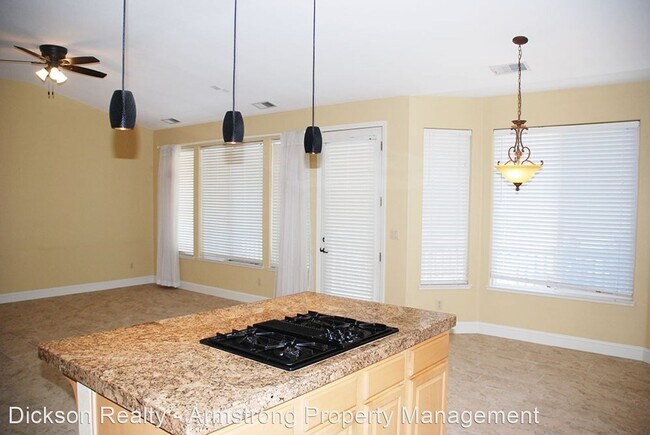 Foto del edificio - 5 br, 2.5 bath House - 4863 Elkcreek Trail