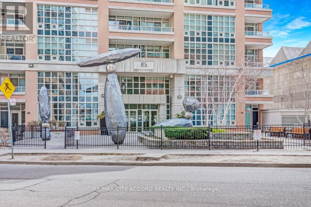 Photo principale - 85-885 E Liberty St