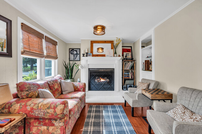 Building Photo - 521 Smith Dr