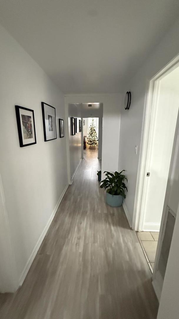 Foto del edificio - 2143 W 18th Pl