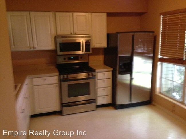 Building Photo - 2 br, 2.5 bath House - 3742 Jamestown Ct