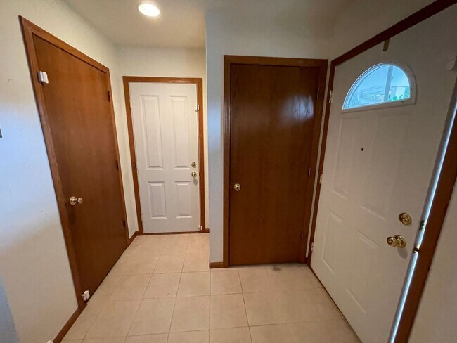 Building Photo - 149911 Wineberry Lane