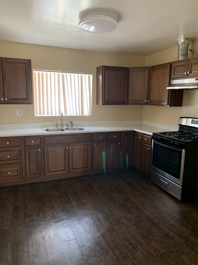 Large kitchen with tons of storage space - 2816 W 182nd St