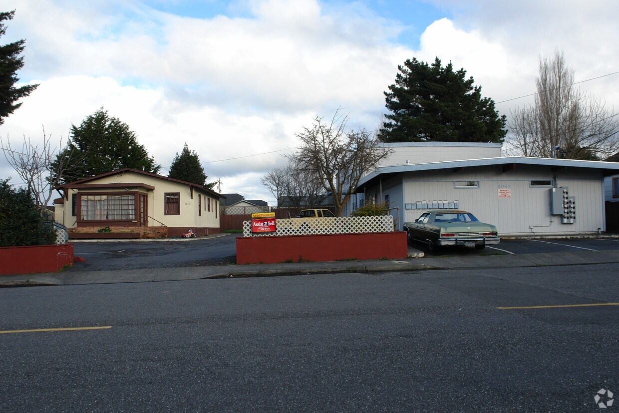 Primary Photo - 4041-4043 Williams St
