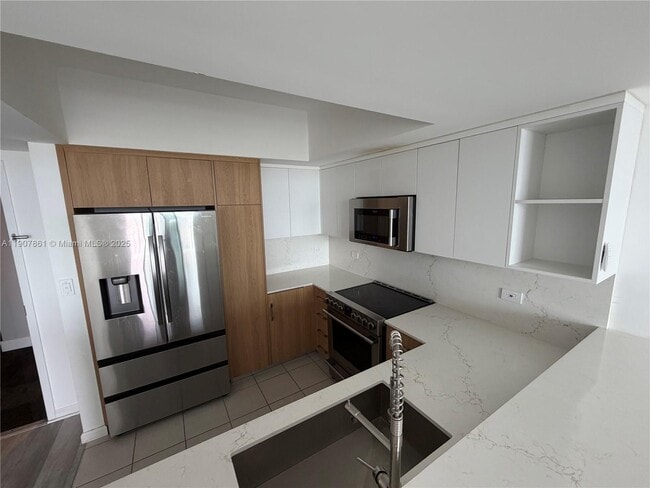 Foto del edificio - 140 S Dixie Hwy