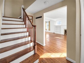 Building Photo - 54 Westmoreland Dr