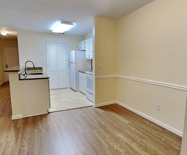 Photo - 5980 Westgate Dr Townhome