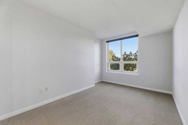 Foto del edificio - 1375 Lick Ave