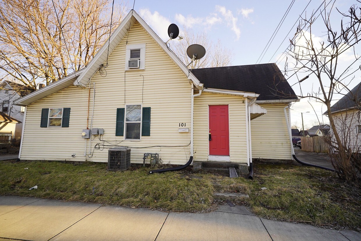 101 Orange St, Indianapolis, IN 46225 House for Rent in Indianapolis