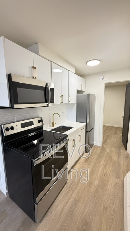 Building Photo - 60 Triller Ave