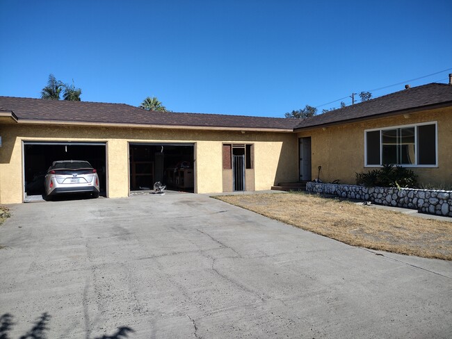 Garage - 15793 Ceres Ave